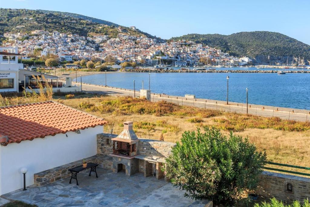 Nikolaos Studios Apartments Skopelos stad Exteriör bild