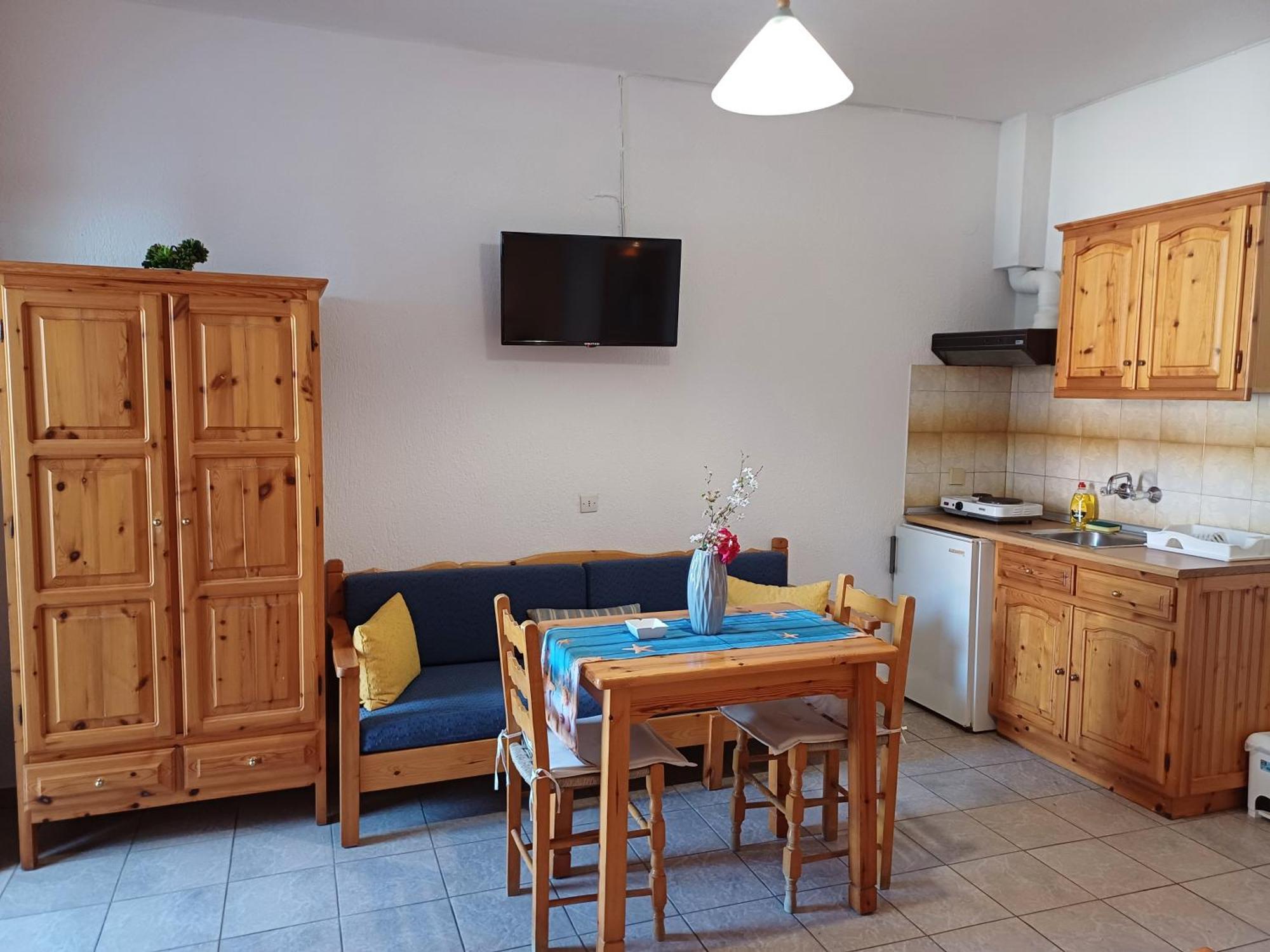 Nikolaos Studios Apartments Skopelos stad Exteriör bild