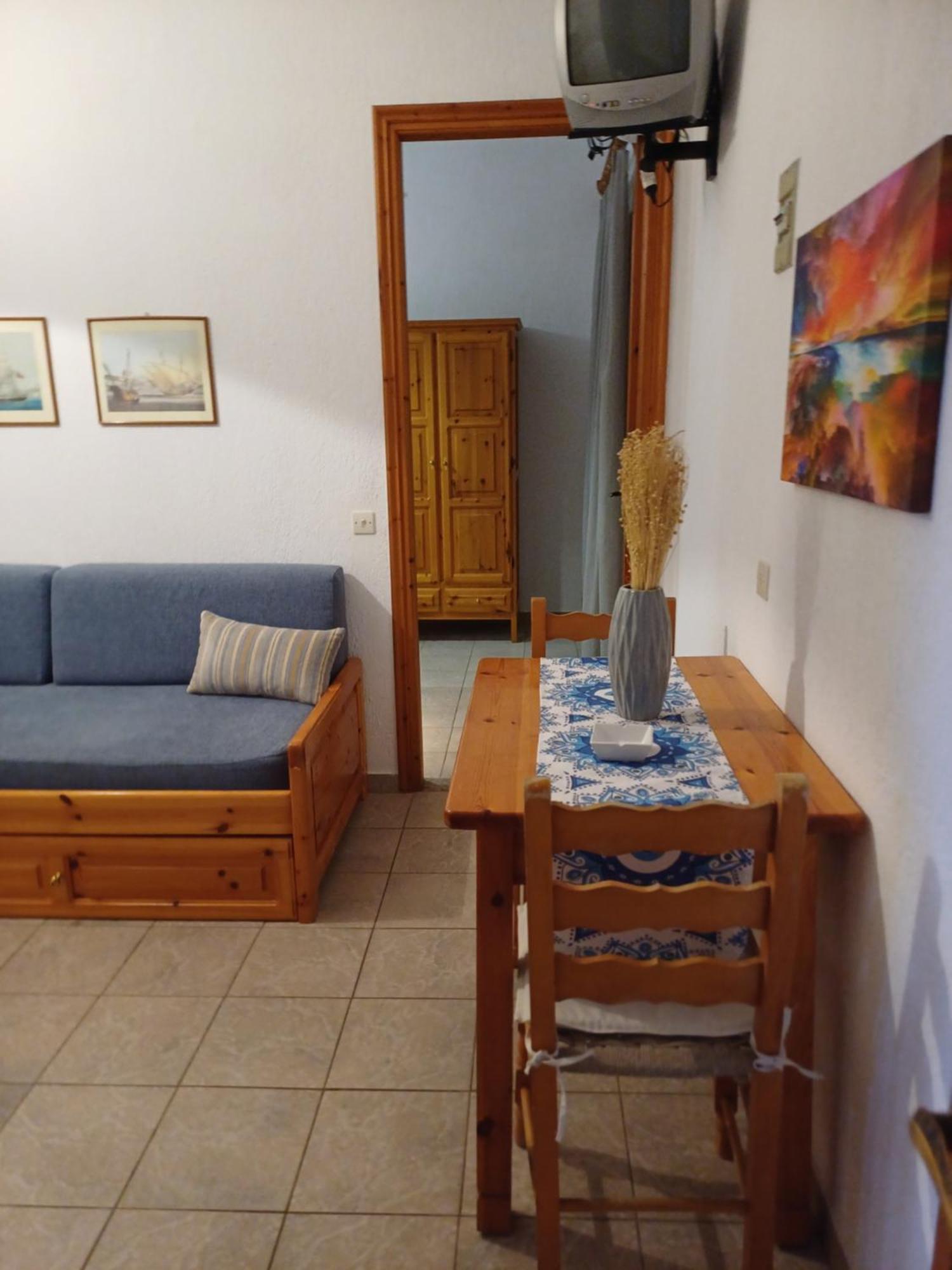Nikolaos Studios Apartments Skopelos stad Exteriör bild