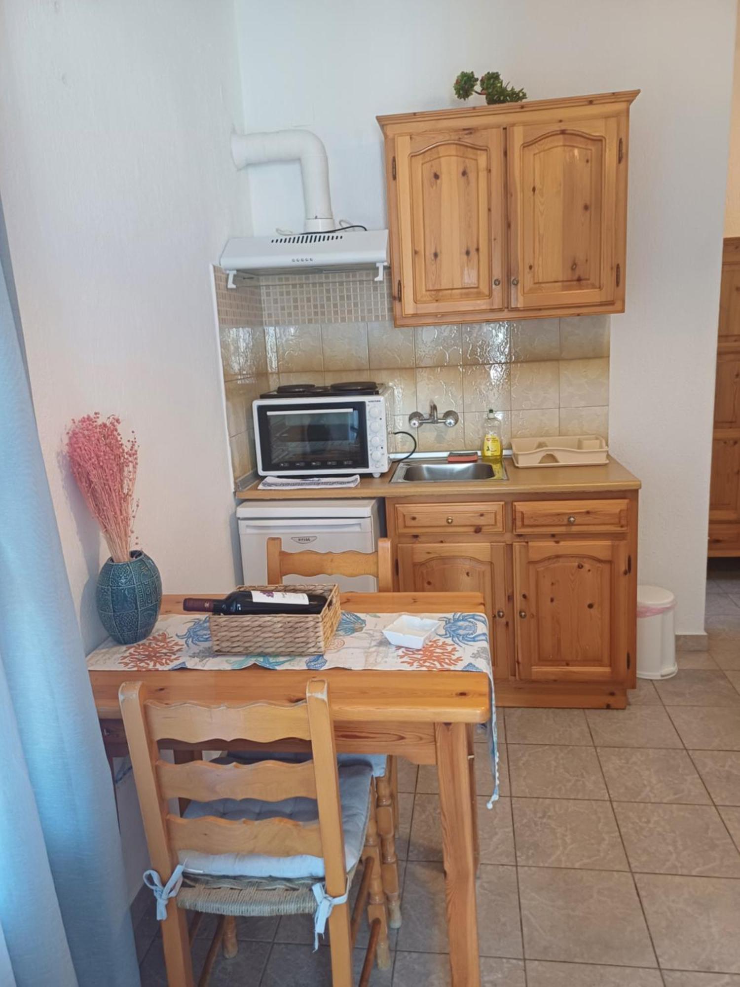 Nikolaos Studios Apartments Skopelos stad Exteriör bild