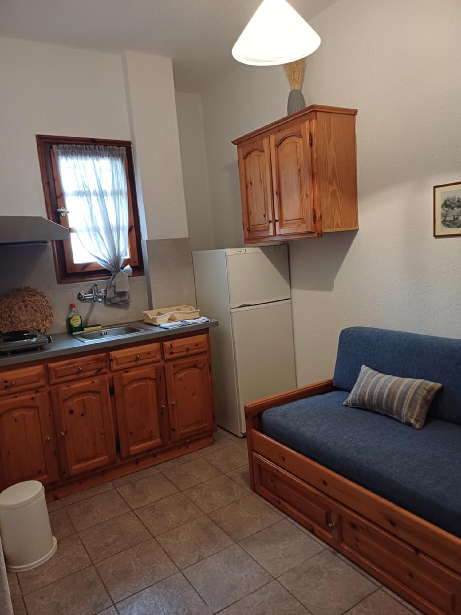 Nikolaos Studios Apartments Skopelos stad Exteriör bild