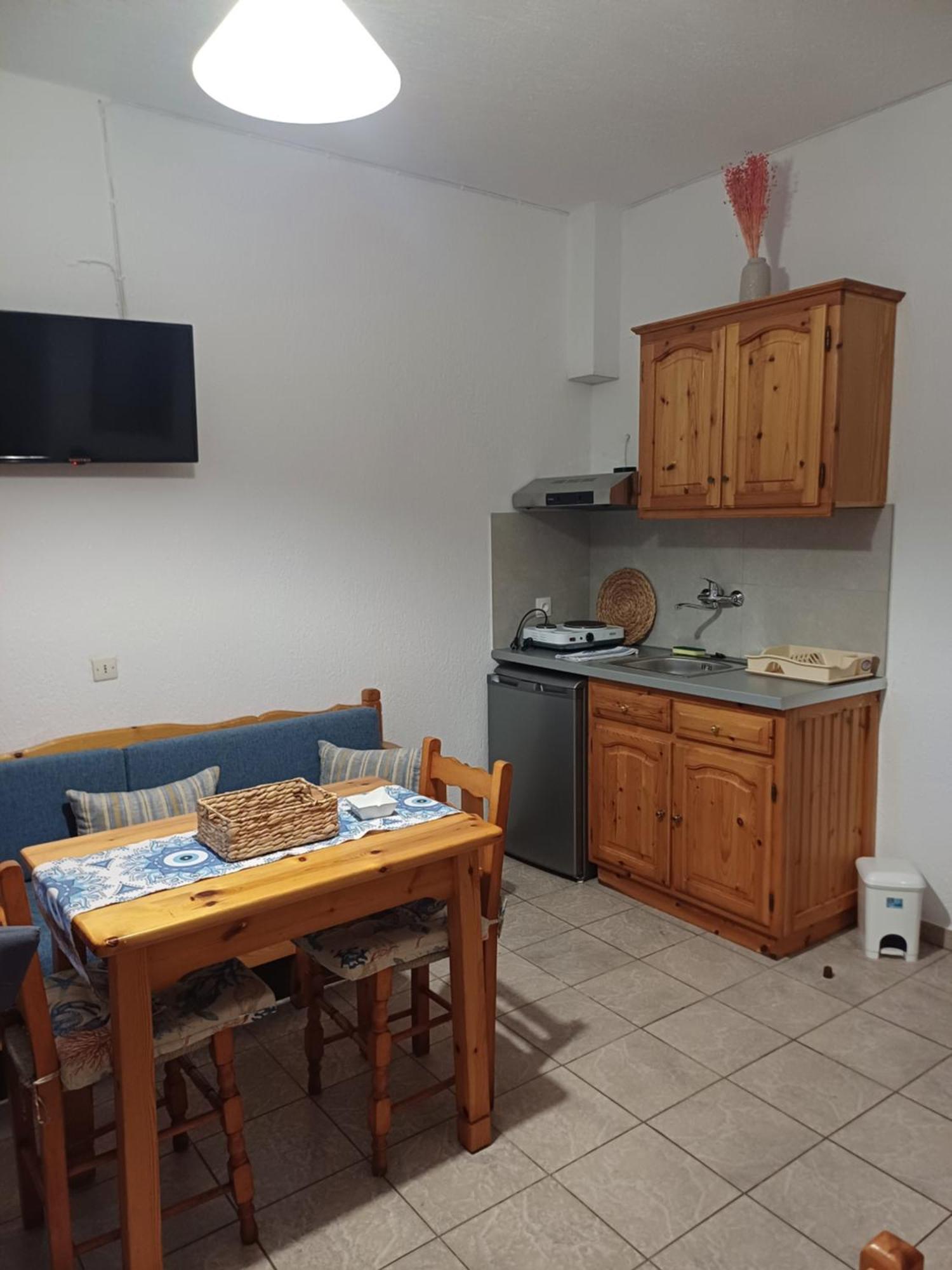 Nikolaos Studios Apartments Skopelos stad Exteriör bild