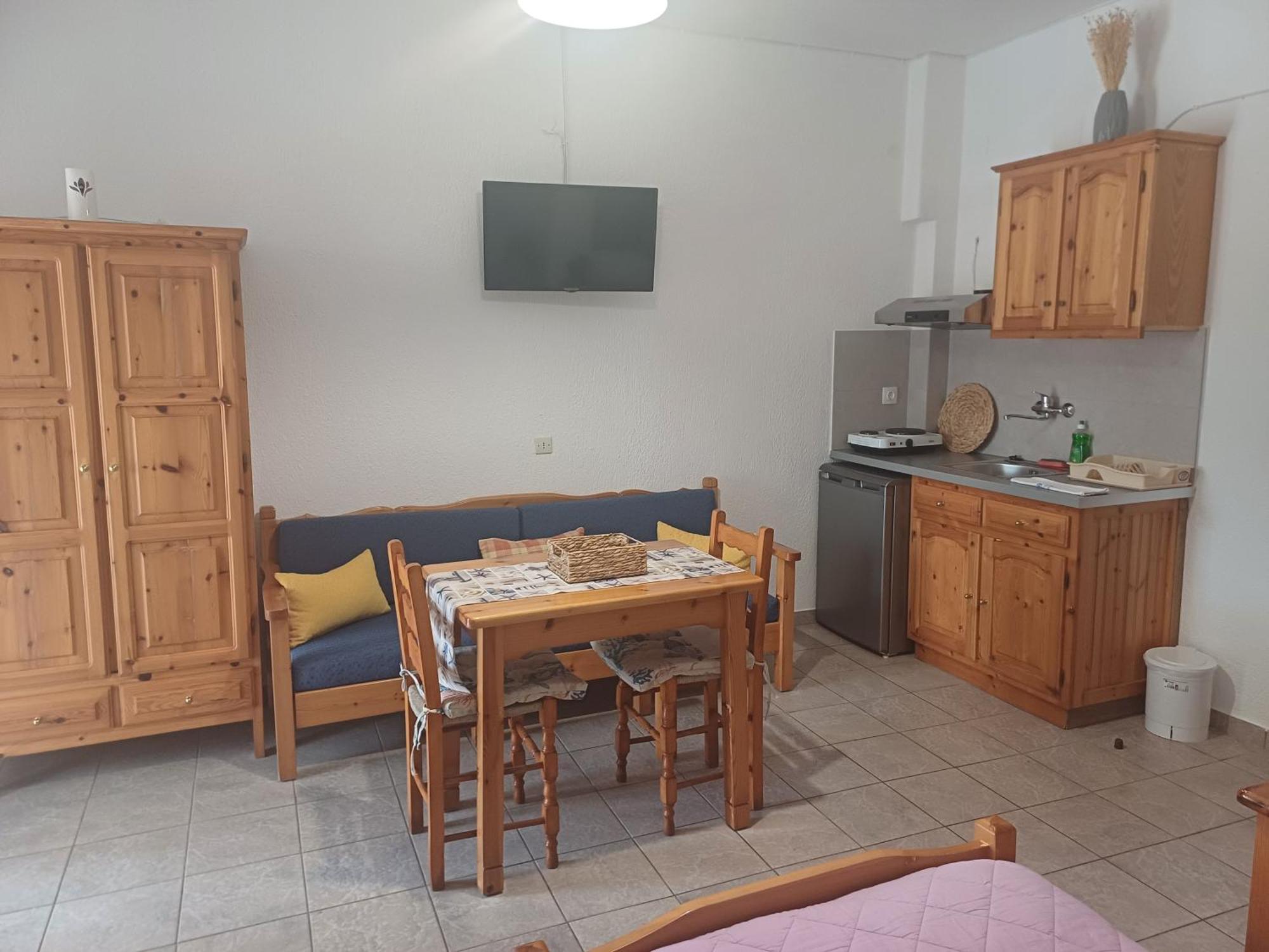 Nikolaos Studios Apartments Skopelos stad Exteriör bild